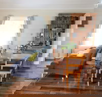 Robin Hood's Well Farm Stay - Accommodation in Brisbane