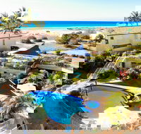 Sandcastles on Currumbin Beach - Accommodation in Brisbane