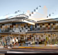 The Family Hotel Maitland - Accommodation in Brisbane