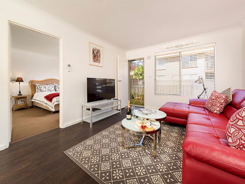 Understated Elegance - Affordable Luxury - Accommodation in Brisbane 1