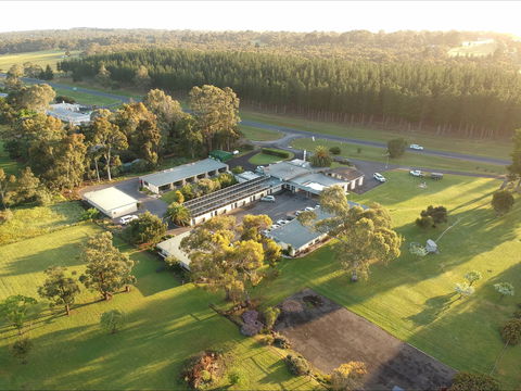 William MacIntosh Motor Lodge - Accommodation in Brisbane 0