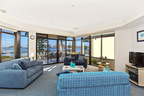 63 Franklin Parade - Accommodation in Brisbane 2
