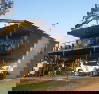 63 Marks Landing -River Shack Rentals - Accommodation in Brisbane