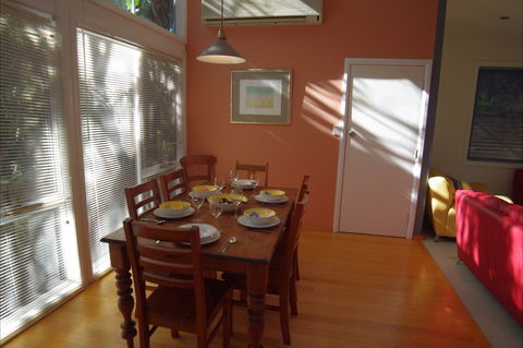 Bowery Beach House - Accommodation in Brisbane 1