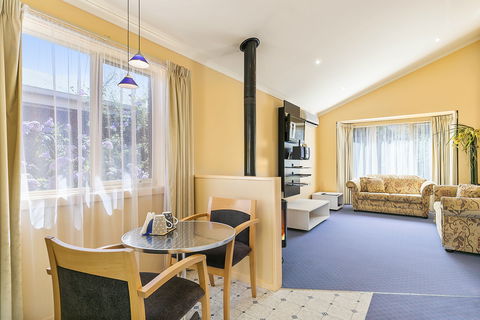 Cottages For Two - Accommodation in Brisbane 2
