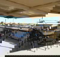 Deck to Sea - Accommodation in Brisbane