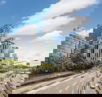 Meriton Suites North Sydney - Accommodation in Brisbane