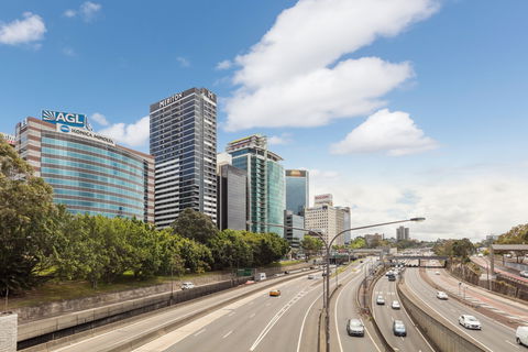 Meriton Suites North Sydney - Accommodation in Brisbane 0