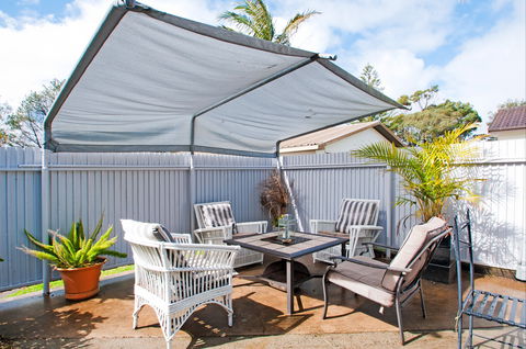 Middle Sea - Accommodation in Brisbane 0
