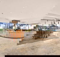 Mont Sapphire Luxury Retreat - Accommodation in Brisbane