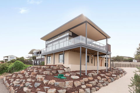 Neighbour Avenue - Accommodation in Brisbane 0