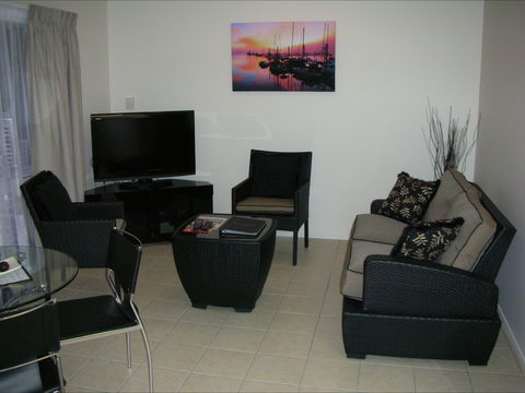 Palm View Holiday Apartments - Accommodation in Brisbane 0