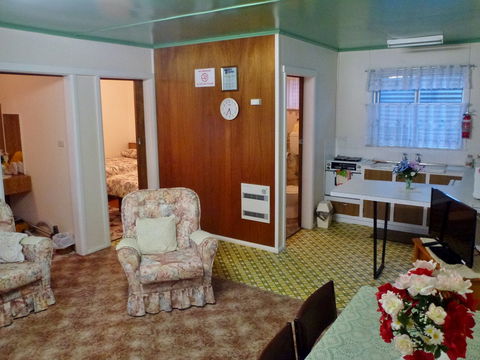 Parkers Holiday Cottages - Accommodation in Brisbane 1