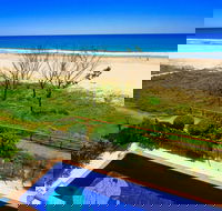 Pelican Sands Beach Resort - Accommodation in Brisbane