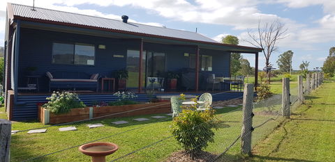 The Wattle Lodge - Accommodation in Brisbane 0