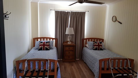 The Wattle Lodge - Accommodation in Brisbane 2