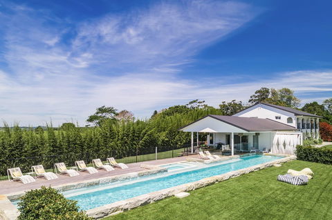 Villa St Helena - Accommodation in Brisbane 1