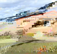 Walters Holiday Flats - Accommodation in Brisbane