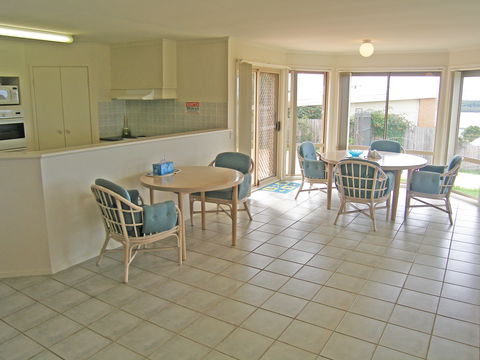Water View House - Accommodation in Brisbane 1