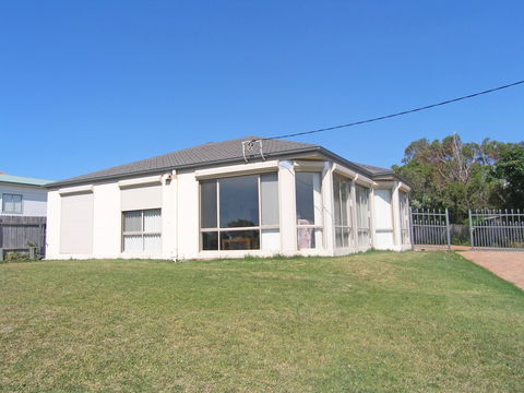 Water View House - Accommodation in Brisbane 2