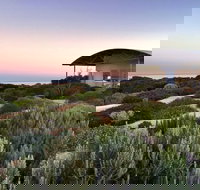 Yondah Beach House - Accommodation in Brisbane