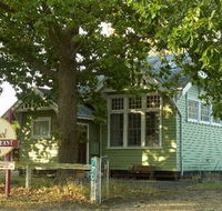 Old School Bed and Breakfast - Accommodation in Brisbane