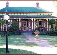 Tara House Bed and Breakfast - Accommodation in Brisbane