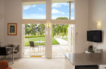The Gatehouse At Villa Raedward - Accommodation in Brisbane 4