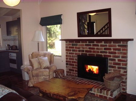 Tranquillity Cottage - Accommodation in Brisbane 2
