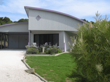 Wrens On Glenelg - Accommodation in Brisbane 5