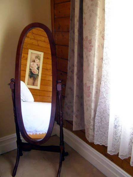 Airleigh - Rose Cottage - Accommodation in Brisbane 3
