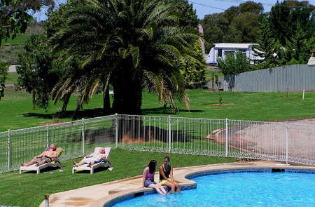 Swan Hill Holiday Park - Accommodation in Brisbane 0