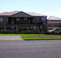 Marks Villa by the Sea - Accommodation in Brisbane