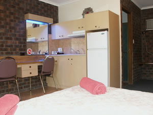 City Lights Motel - Accommodation in Brisbane 2