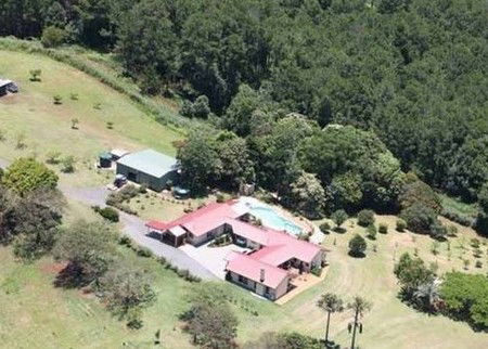 Tropical Coast Retreat - Accommodation in Brisbane 3