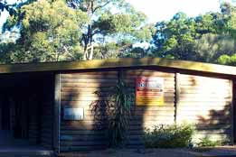 Beachcomber Caravan Park & Log Cabins - Accommodation in Brisbane 0