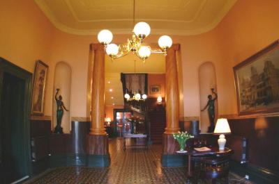 Vue Grand Hotel - Accommodation in Brisbane 1