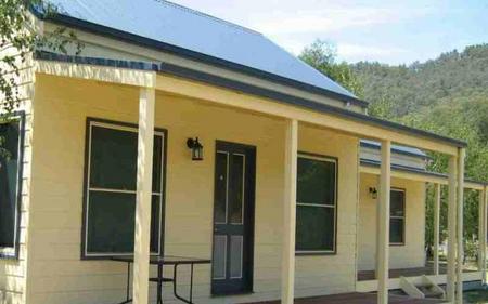 Alpine Valley Cottages - Accommodation in Brisbane 1