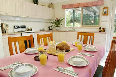 Truemans Cottages - Accommodation in Brisbane 5