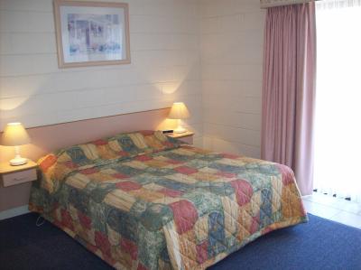 Black Swan Motor Inn - Accommodation in Brisbane 4