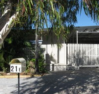 Beach Units Tannum Sands - Accommodation in Brisbane