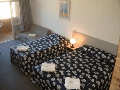 Next Seabreeze Beach Hotel - Accommodation in Brisbane