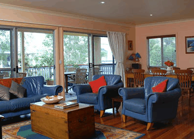 Surfside Retreat - Accommodation in Brisbane 2