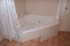 Burke  Wills Motor Inn - Accommodation in Brisbane