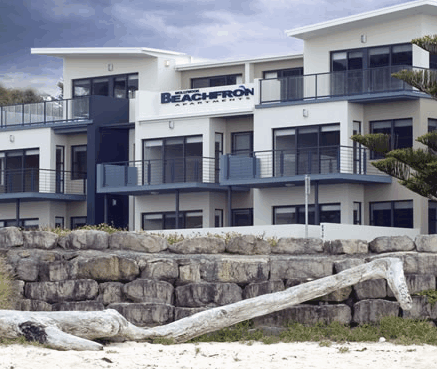Mollymook Beachfront Executive Apartments - Accommodation in Brisbane 2