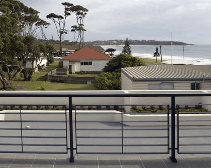 Mollymook Beachfront Executive Apartments - Accommodation in Brisbane 4