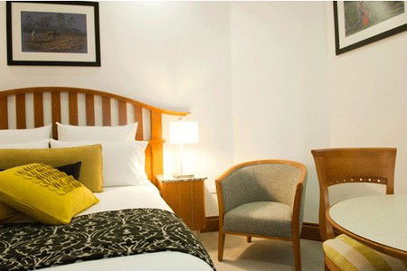 The Inchcolm Hotel - Accommodation in Brisbane 0