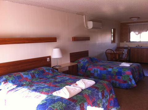 Country Comfort Tumut Valley Motel - Accommodation in Brisbane 3