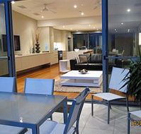 Beach House 2  Vue - Accommodation in Brisbane