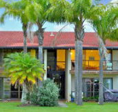Beachfront On Lawson - Accommodation in Brisbane